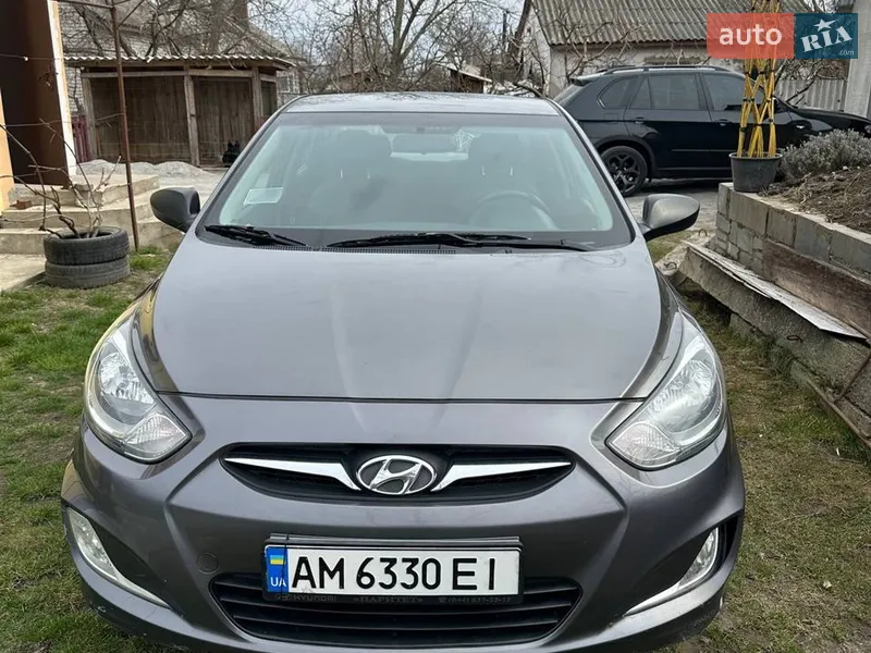 Hyundai Accent 2011
