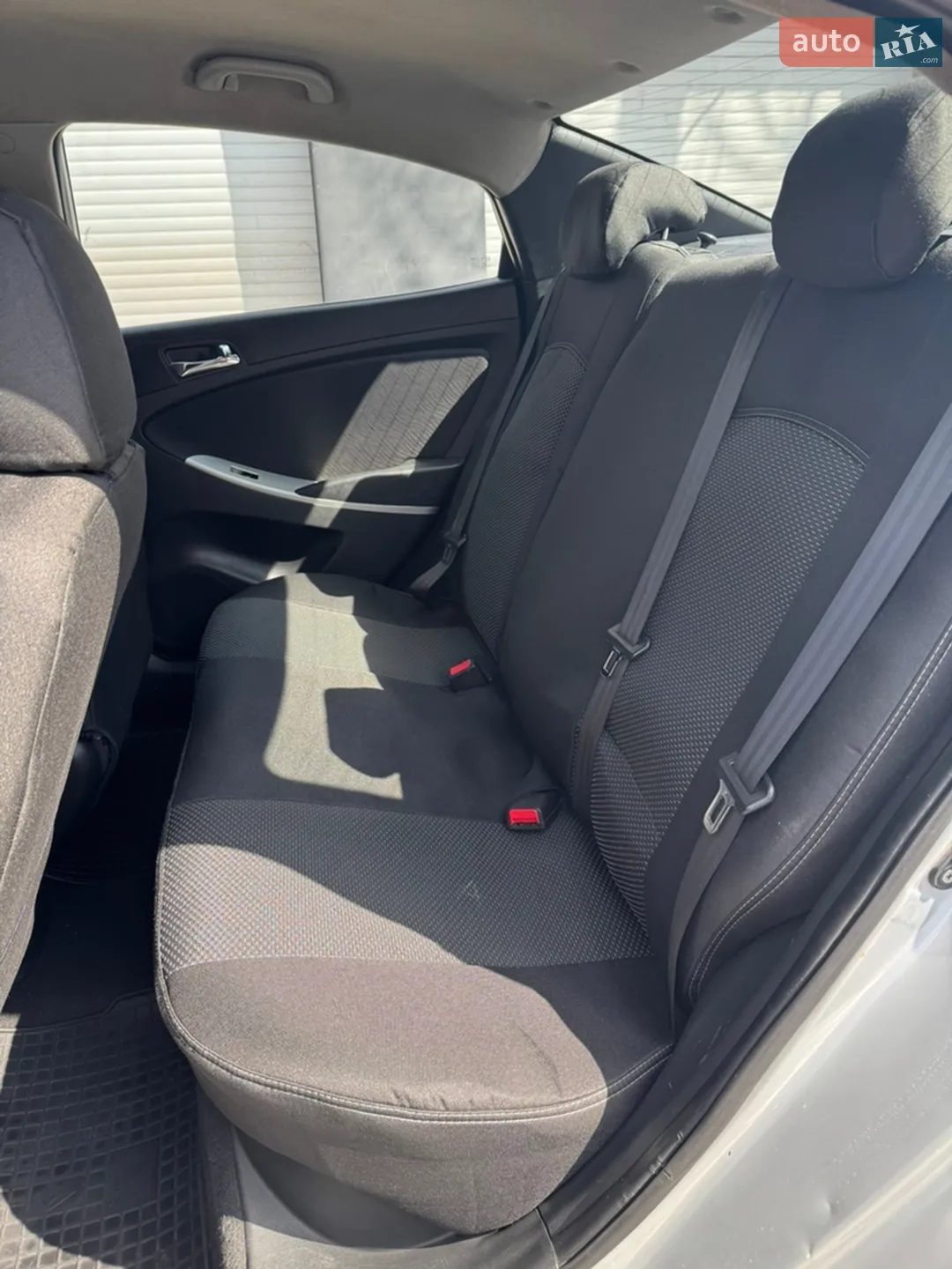 2011 Hyundai Accent - мініатюра 11