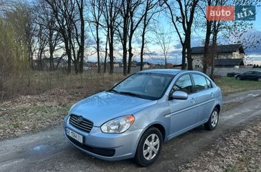 Седан Hyundai Accent 2010 в Киеве