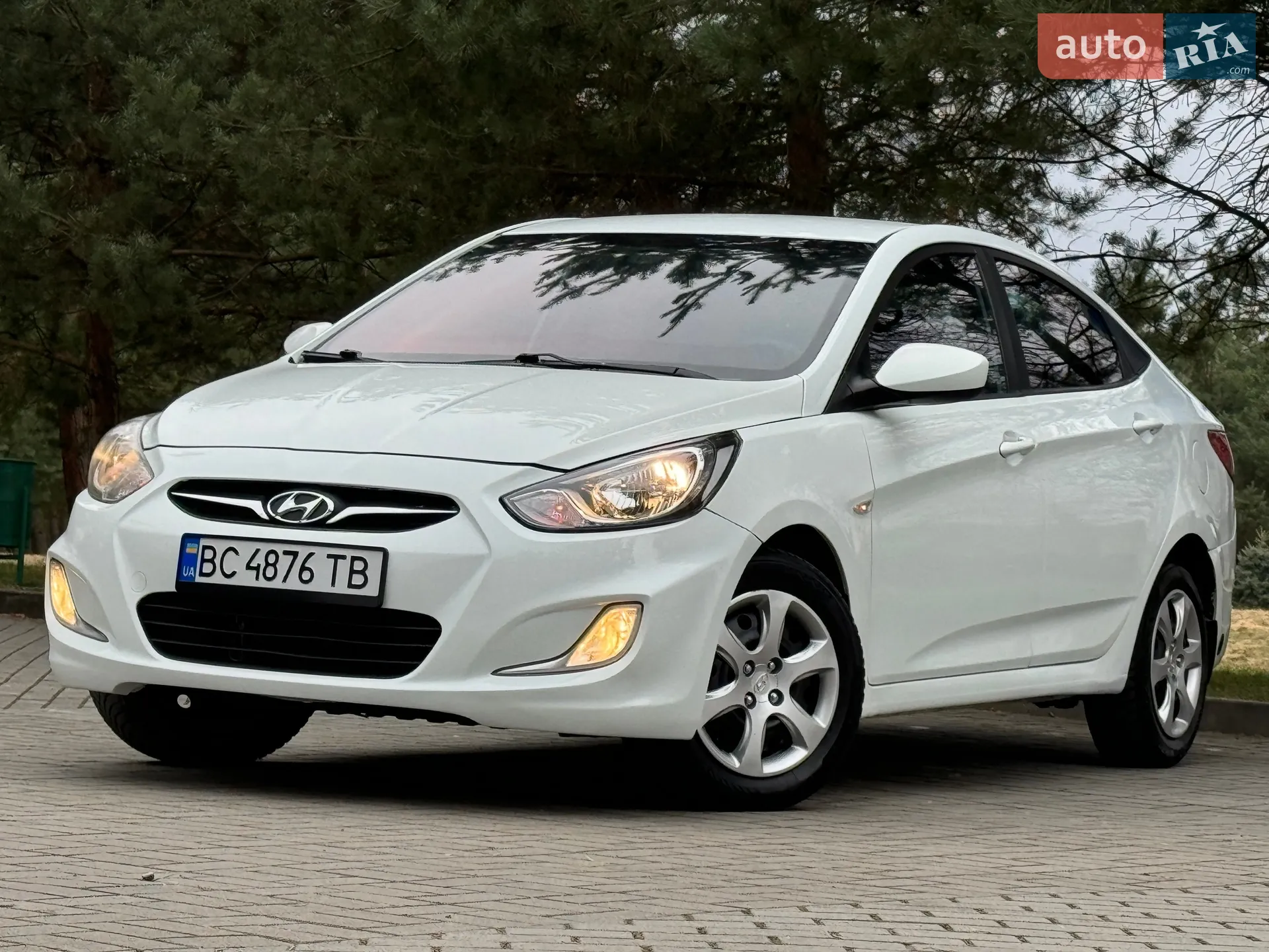 2012 Hyundai Accent - мініатюра 18