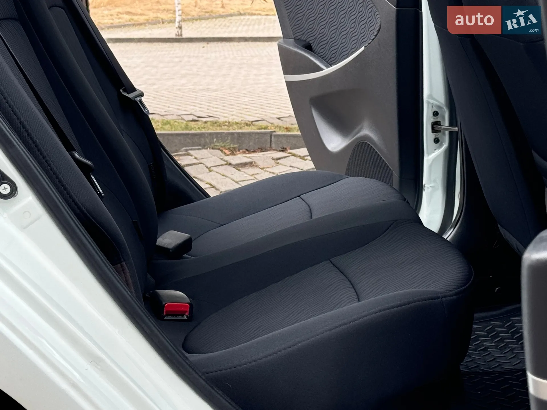 2012 Hyundai Accent - мініатюра 70