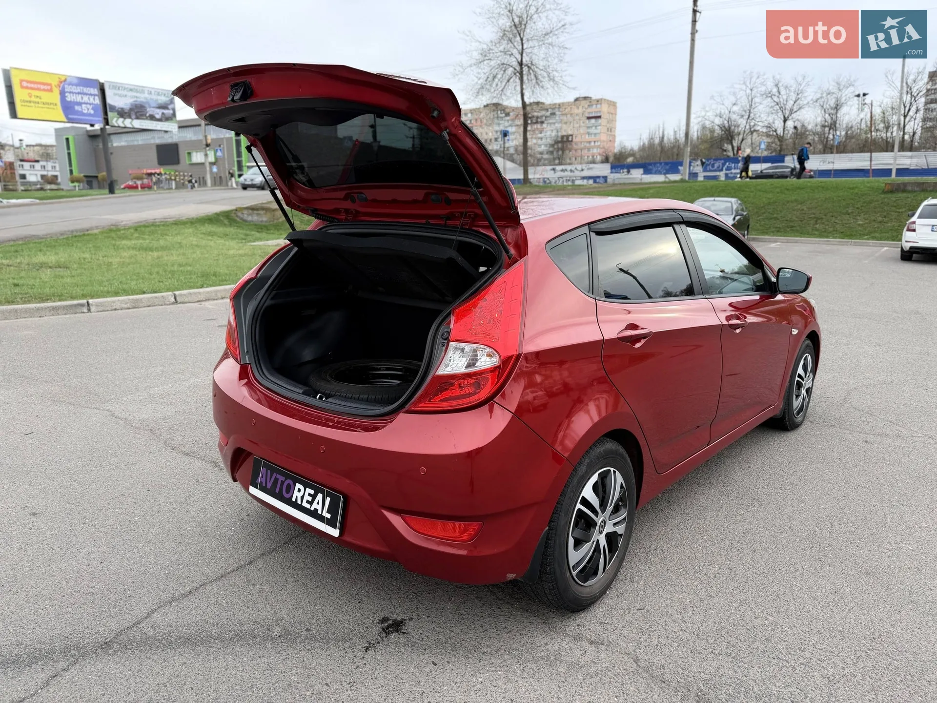 2012 Hyundai Accent - мініатюра 30