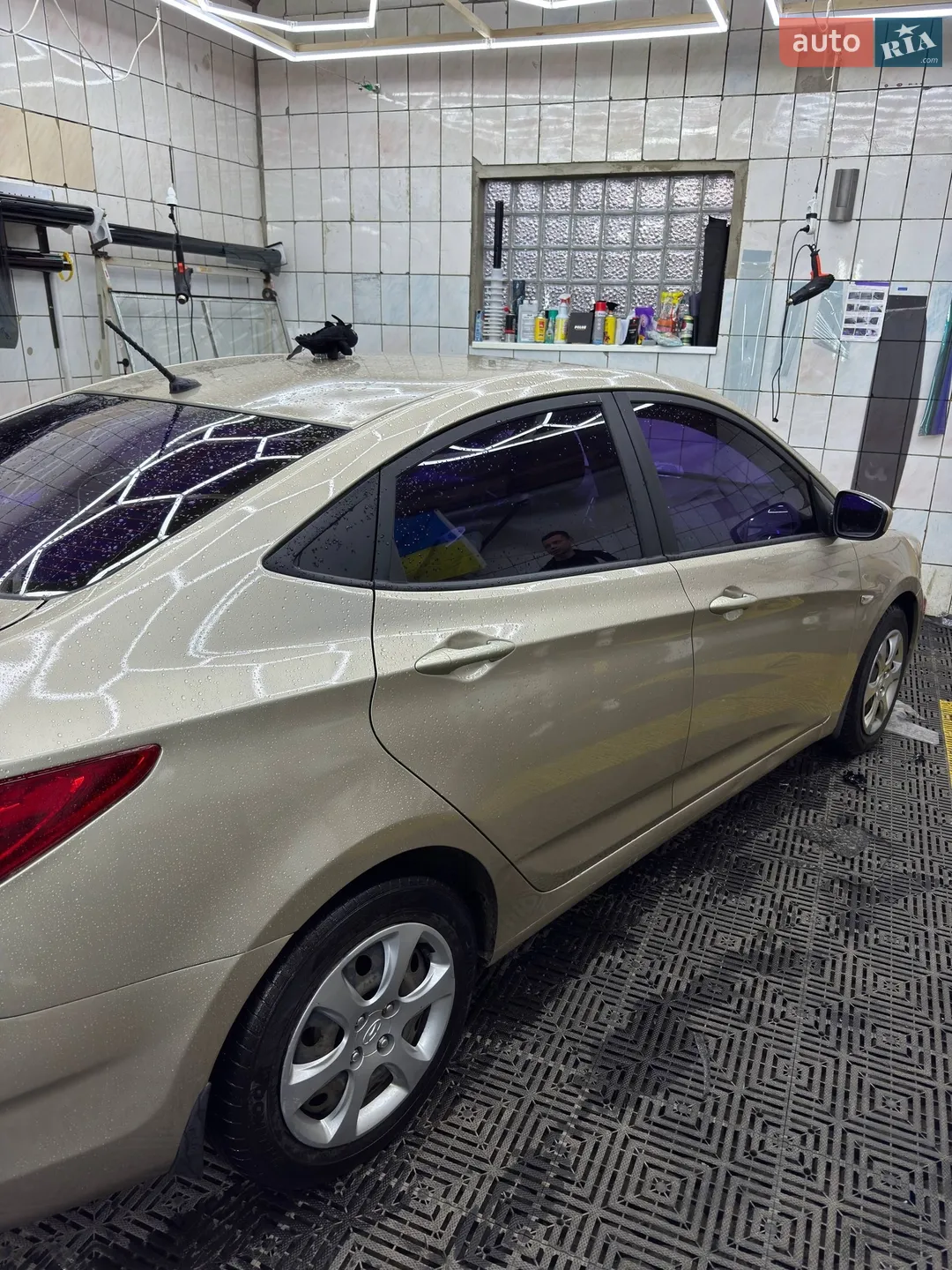 2011 Hyundai Accent - мініатюра 2