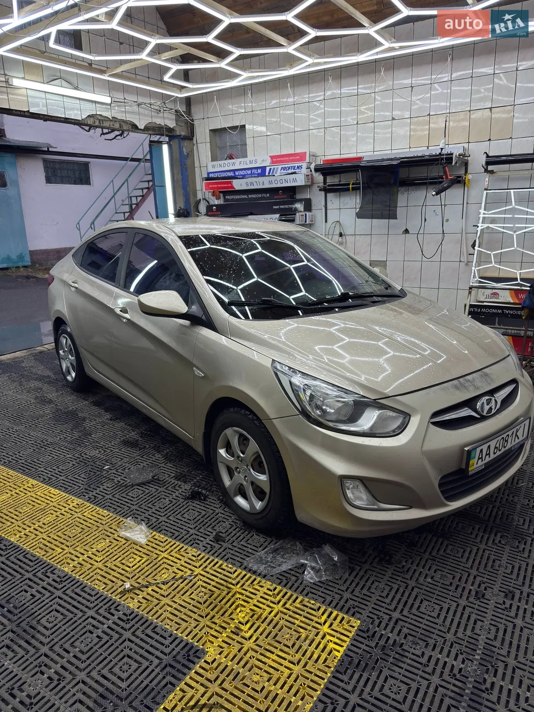 2011 Hyundai Accent - мініатюра 3
