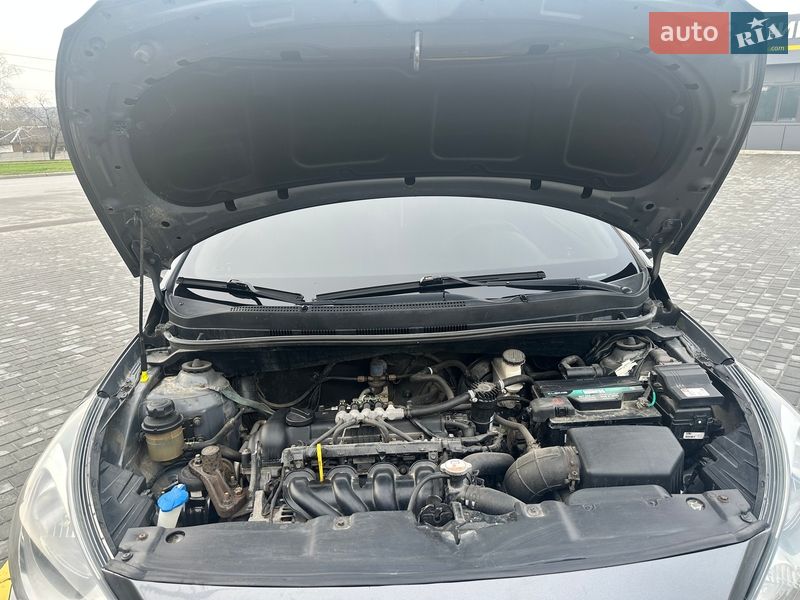 Седан Hyundai Accent 2011 в Харкові