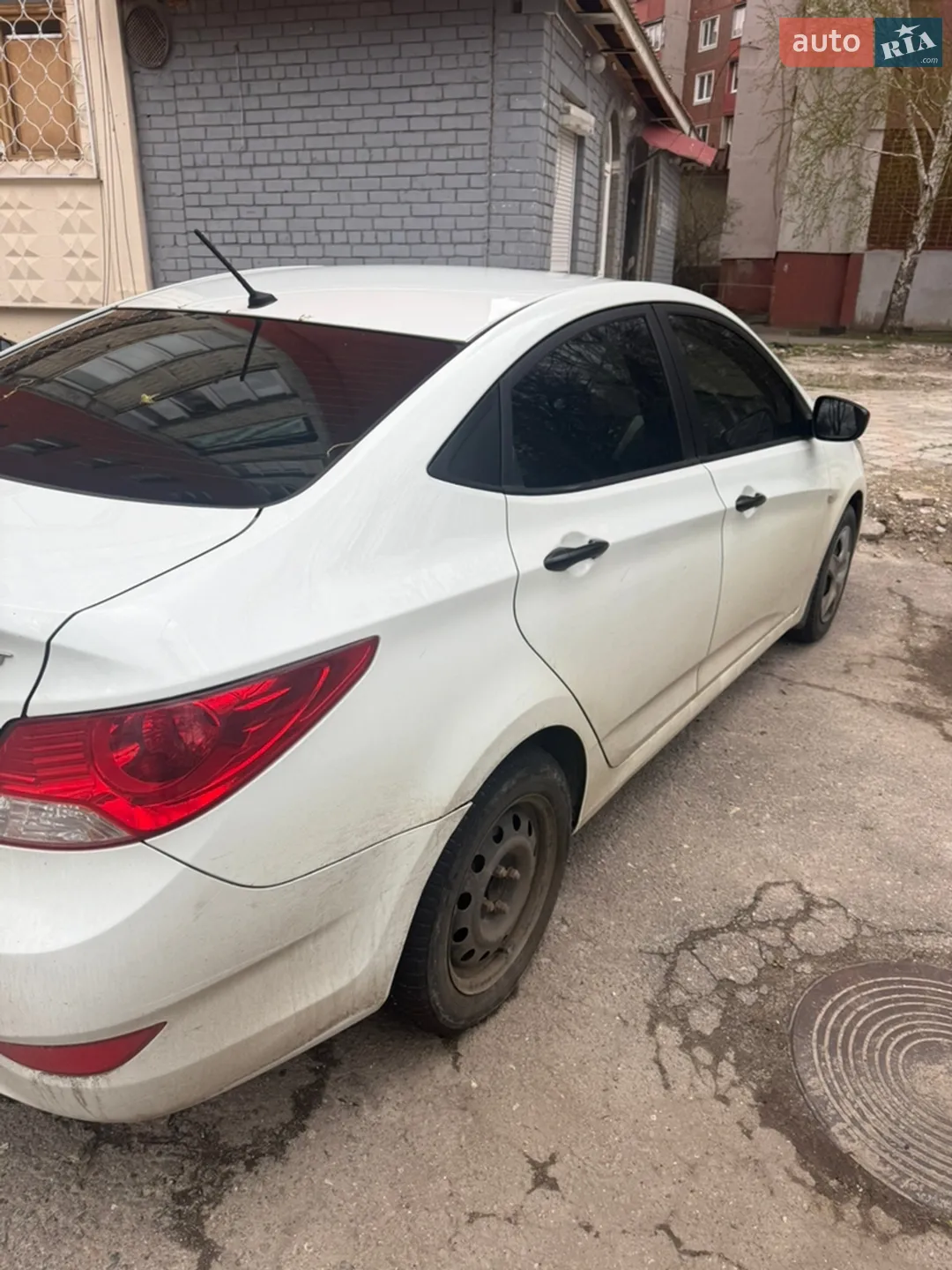 2012 Hyundai Accent - мініатюра 4