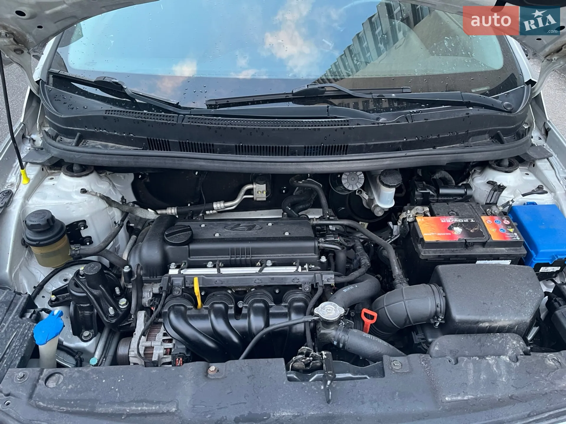 2011 Hyundai Accent - мініатюра 8