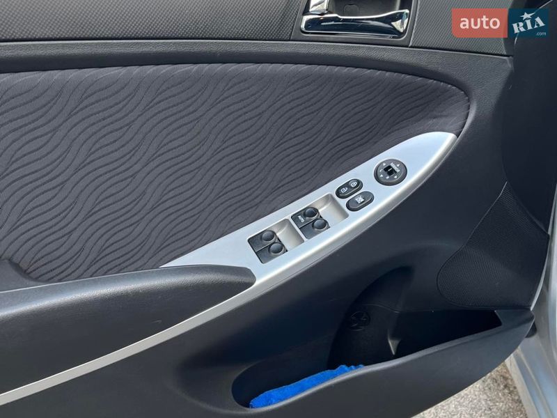 Седан Hyundai Accent 2012 в Киеве фото 13 Седан Hyundai Accent 2012 в Киеве