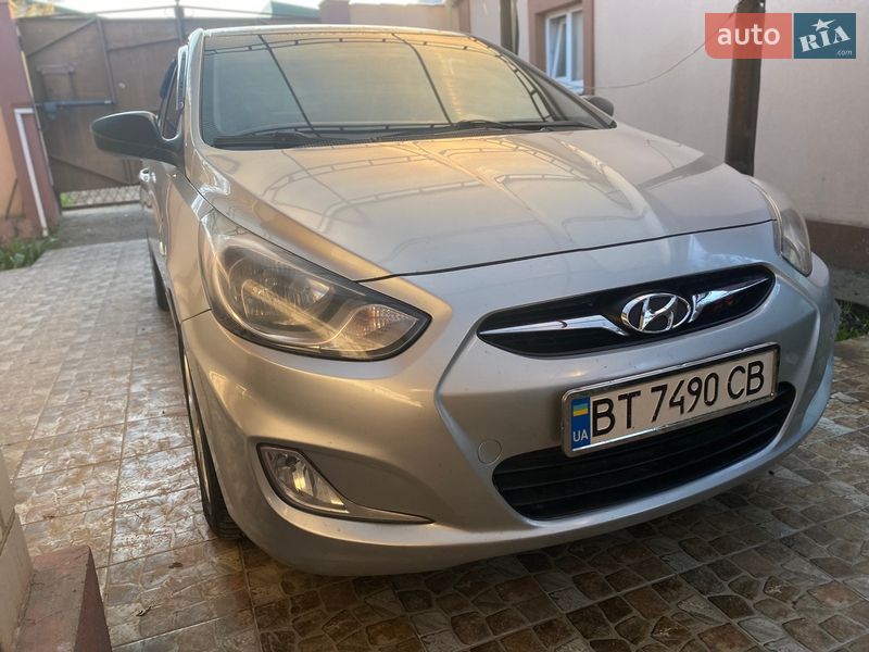 Седан Hyundai Accent 2012 в Херсоне фото 2 Седан Hyundai Accent 2012 в Херсоне