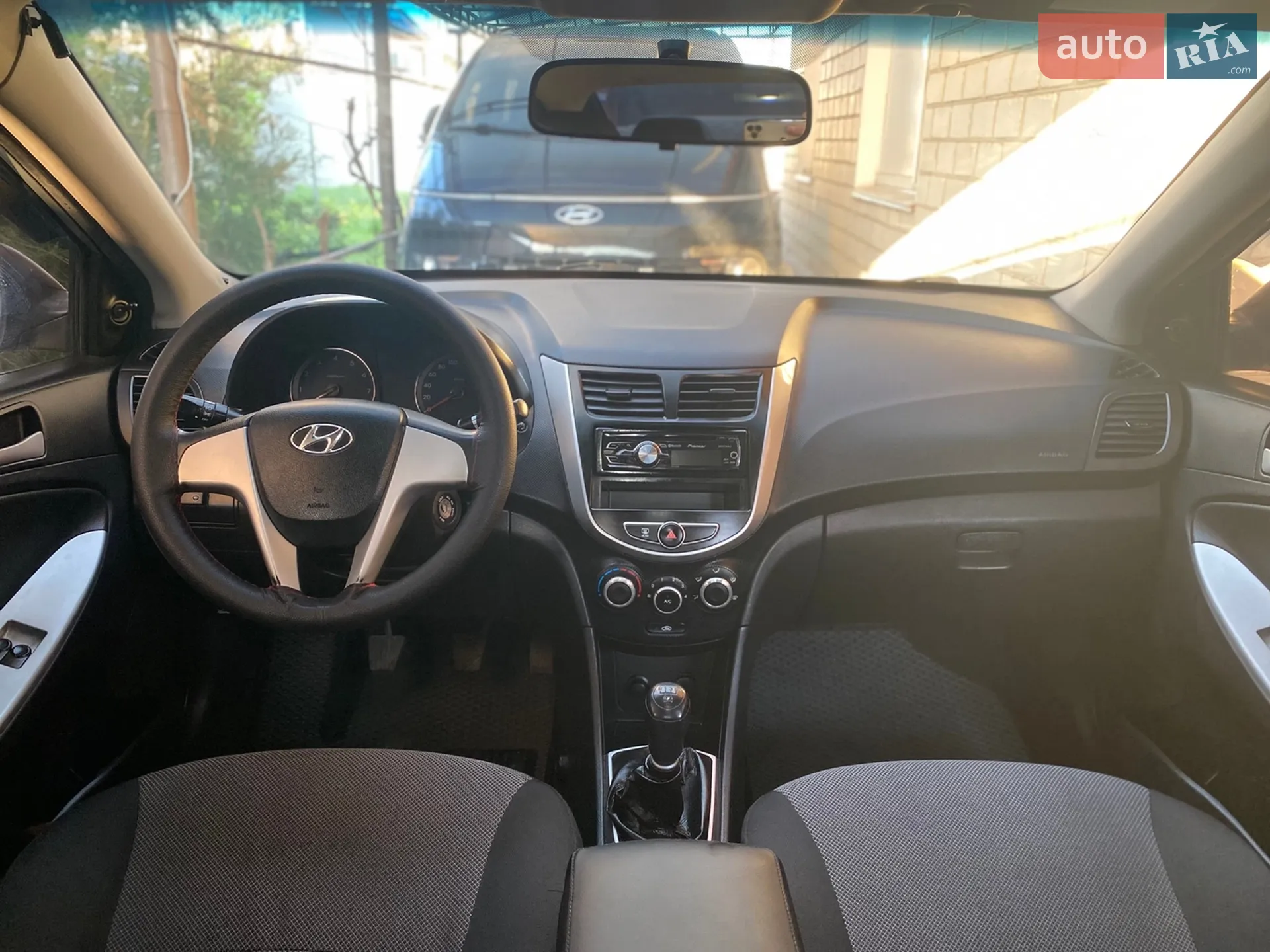 2012 Hyundai Accent - мініатюра 3