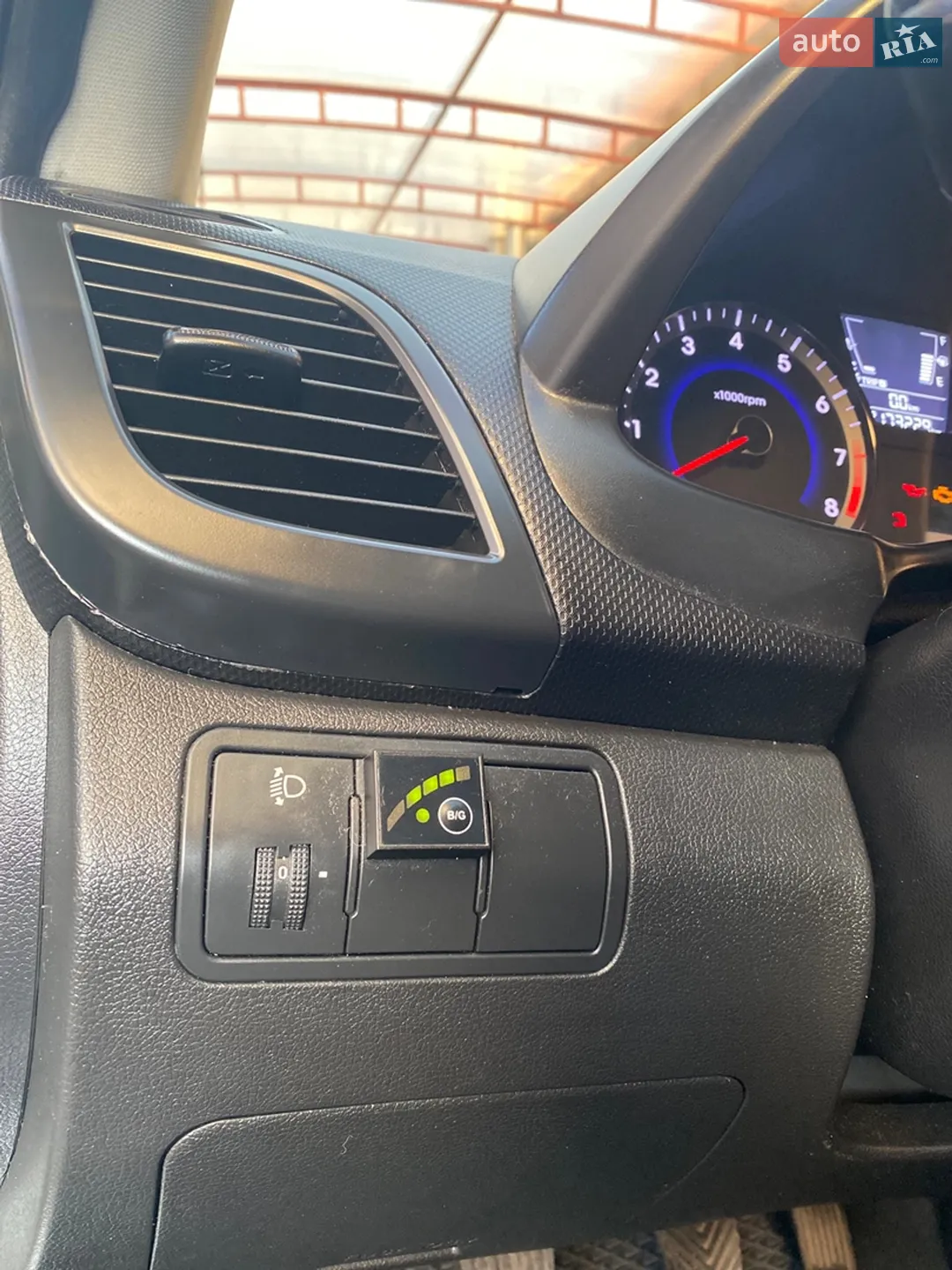 2012 Hyundai Accent - мініатюра 10