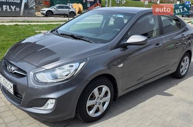 Седан Hyundai Accent 2011 в Львові