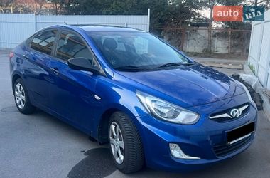 Седан Hyundai Accent 2013 в Виннице