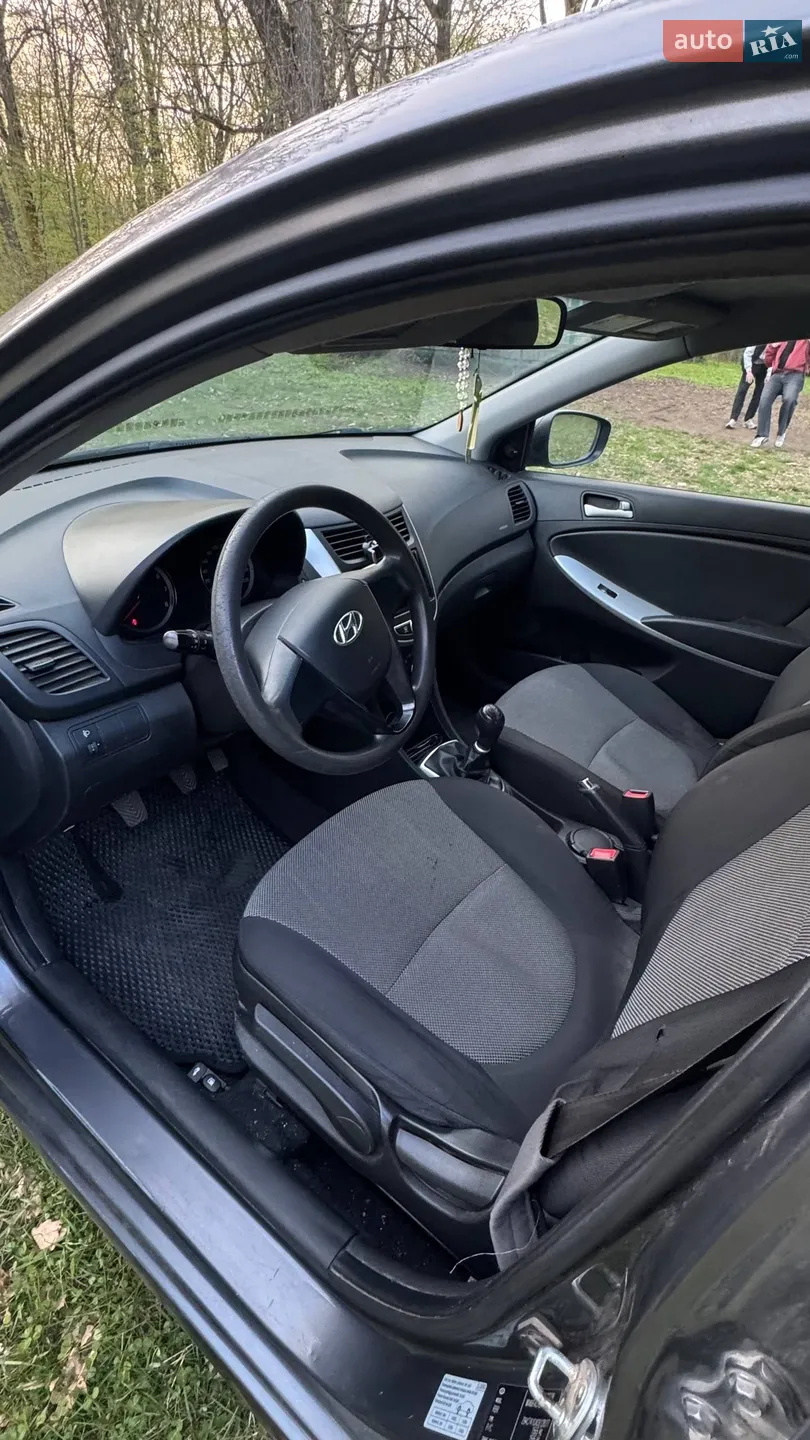2012 Hyundai Accent - мініатюра 8