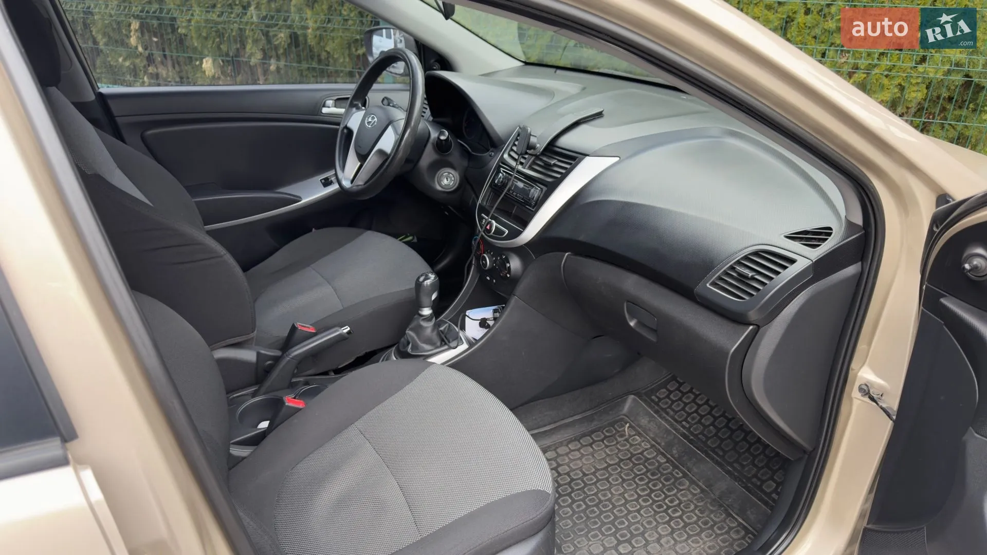 2011 Hyundai Accent - мініатюра 8