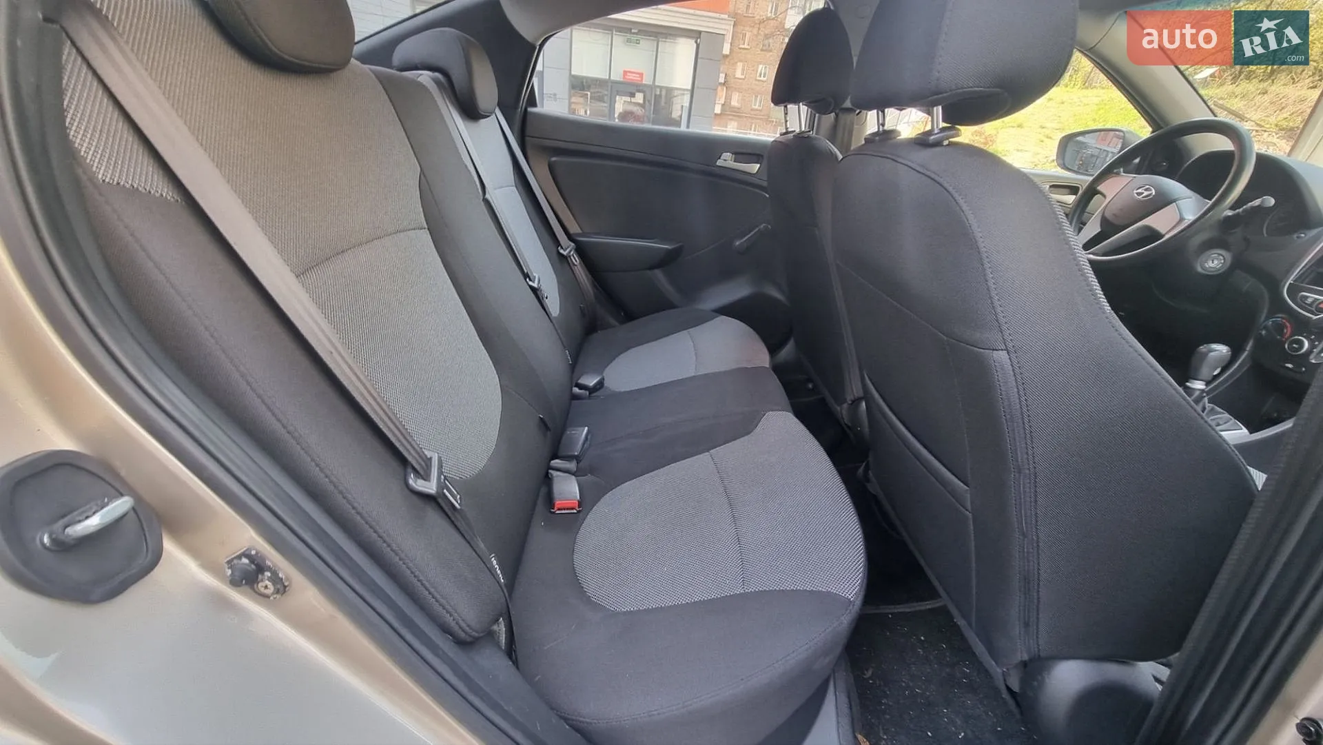 2011 Hyundai Accent - мініатюра 6