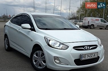 Седан Hyundai Accent 2011 в Дніпрі