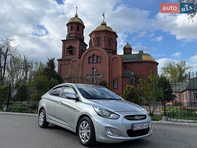 Hyundai Accent 2011