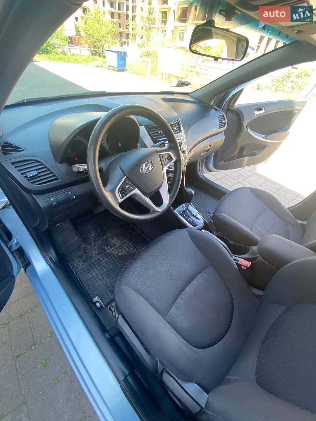 2012 Hyundai Accent - мініатюра 20