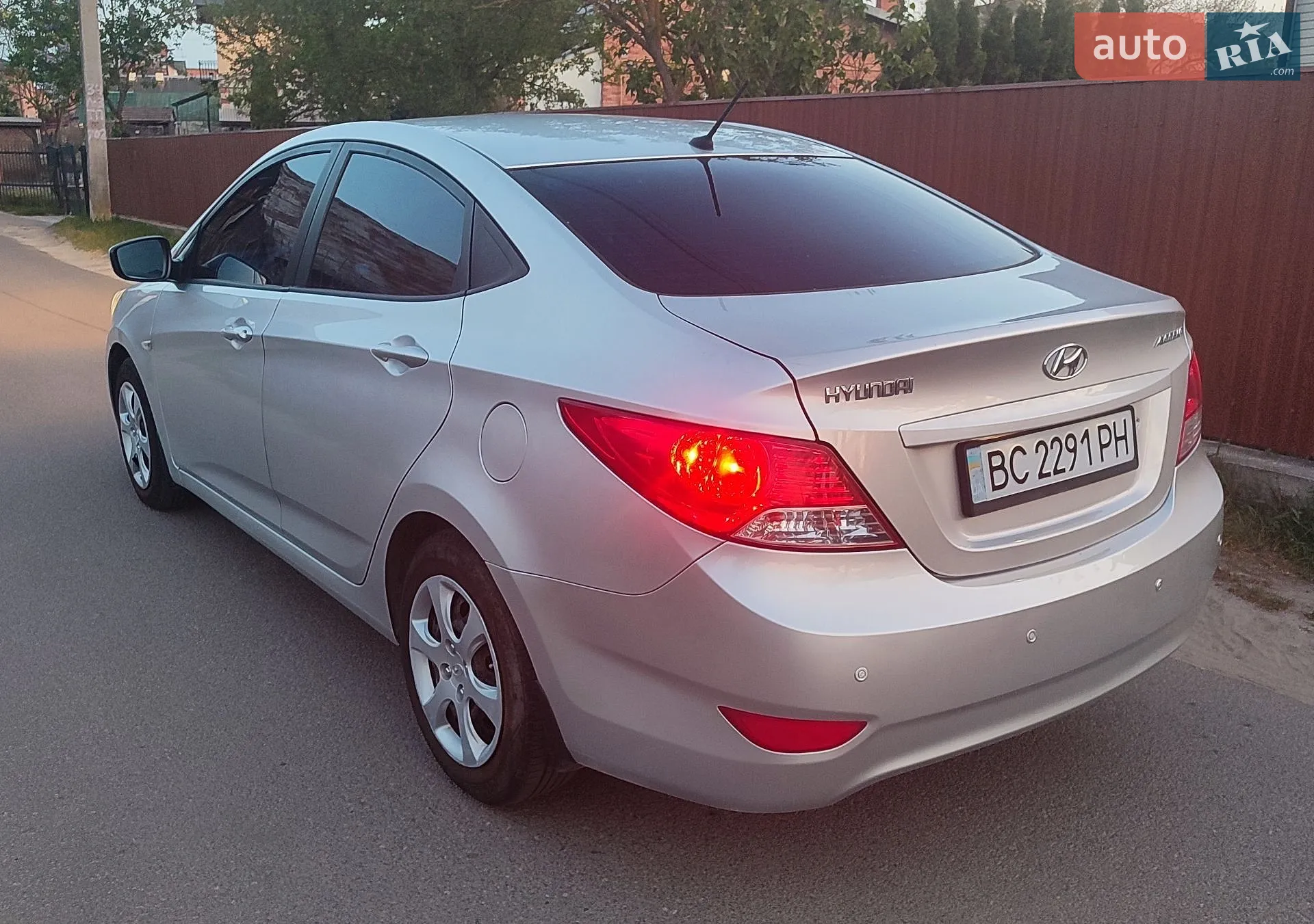 2011 Hyundai Accent - мініатюра 9