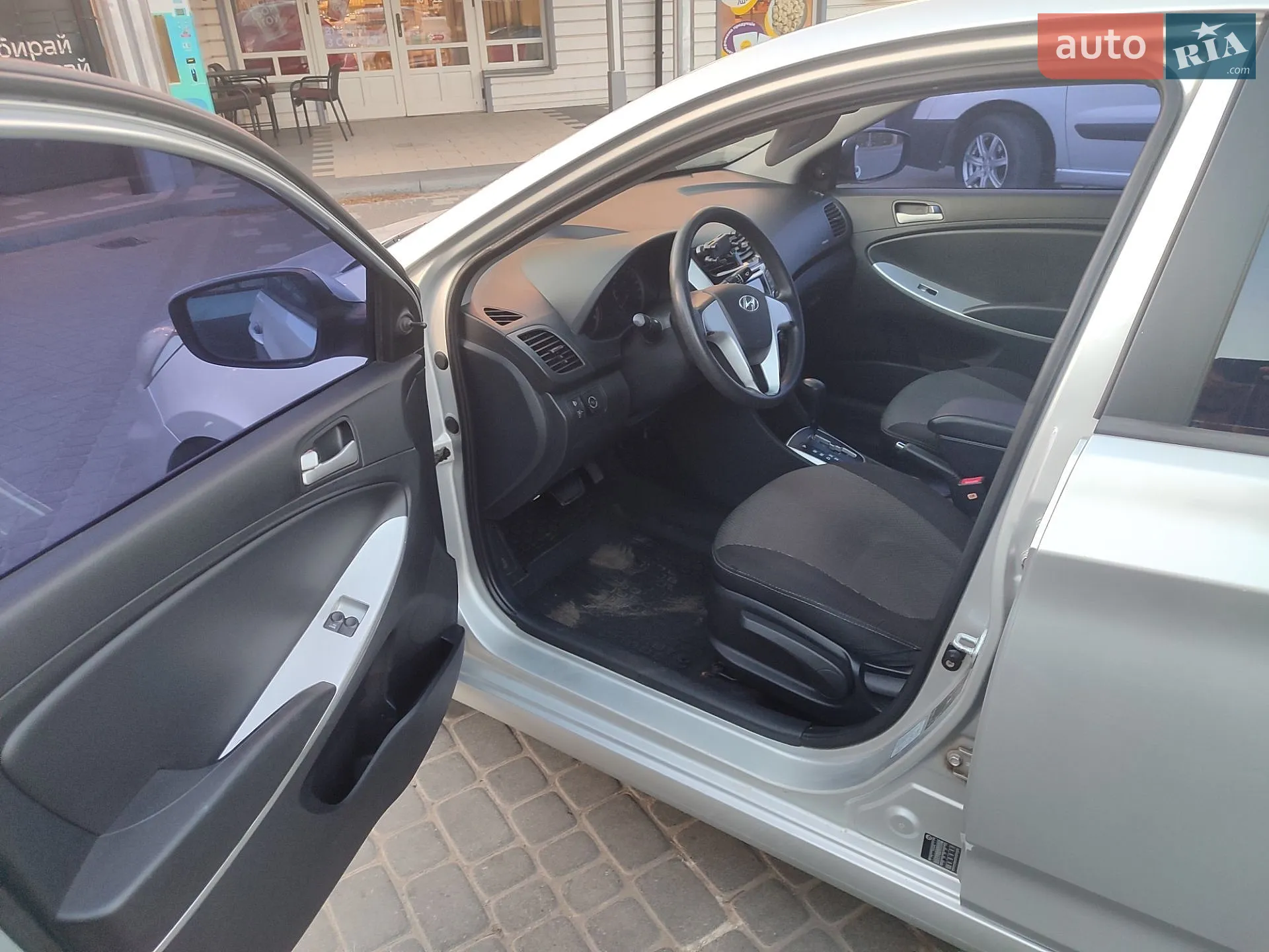 2011 Hyundai Accent - мініатюра 18