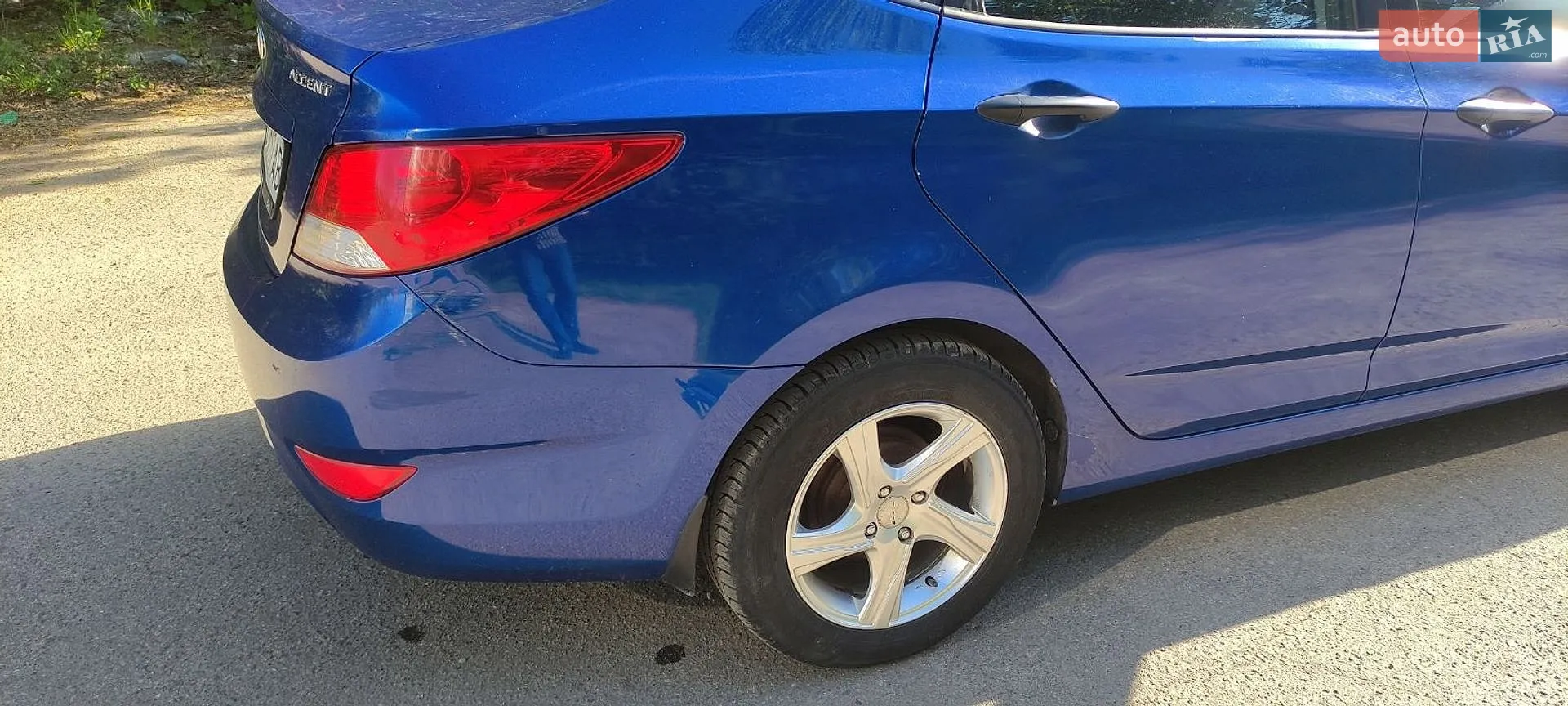 2011 Hyundai Accent - мініатюра 5