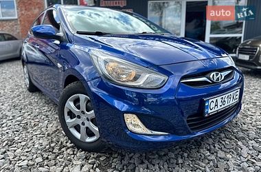 Седан Hyundai Accent 2012 в Смілі
