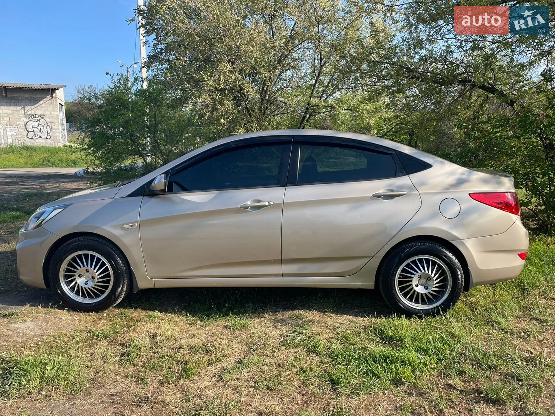 2012 Hyundai Accent - мініатюра 6