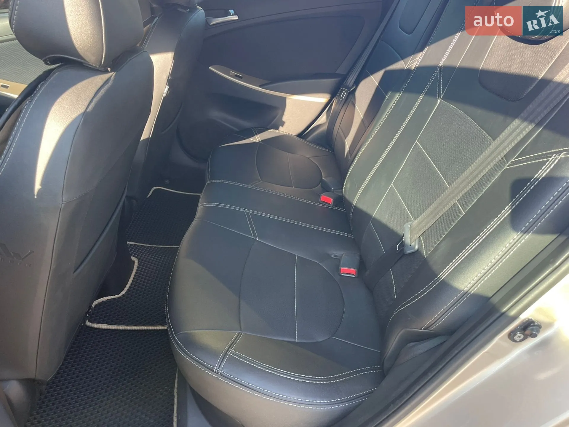 2012 Hyundai Accent - мініатюра 56