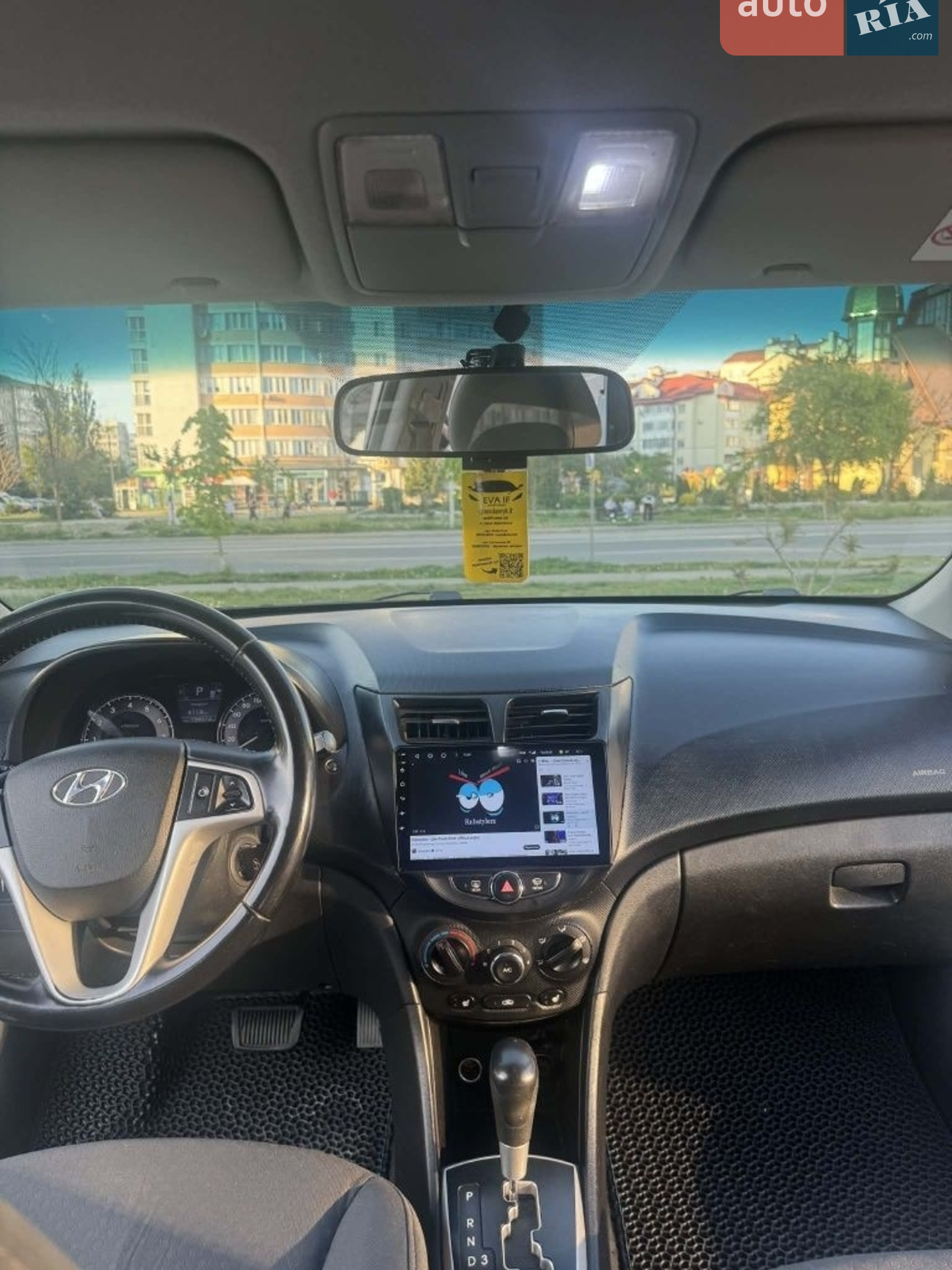 2012 Hyundai Accent - мініатюра 17