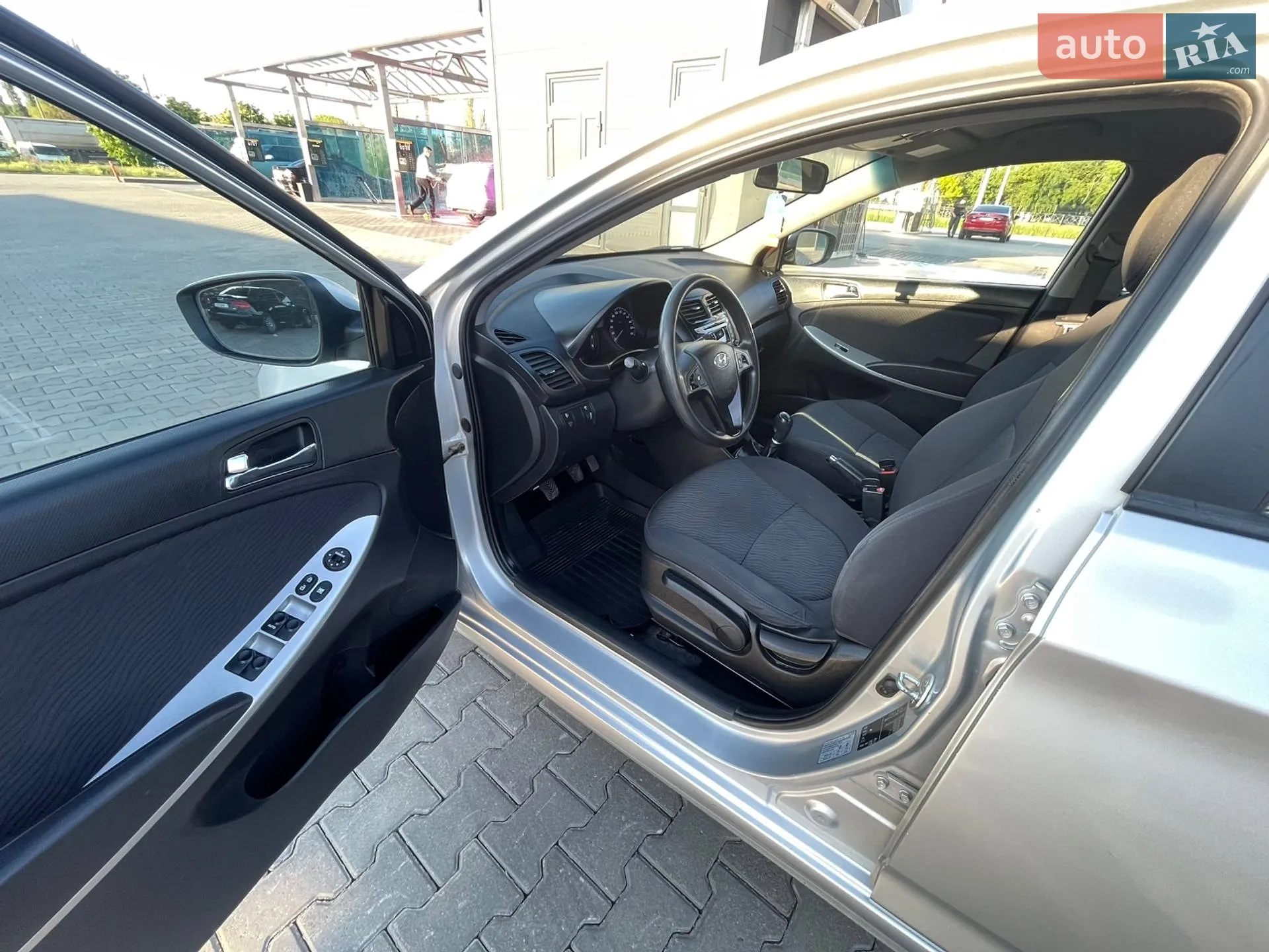 2013 Hyundai Accent - мініатюра 19