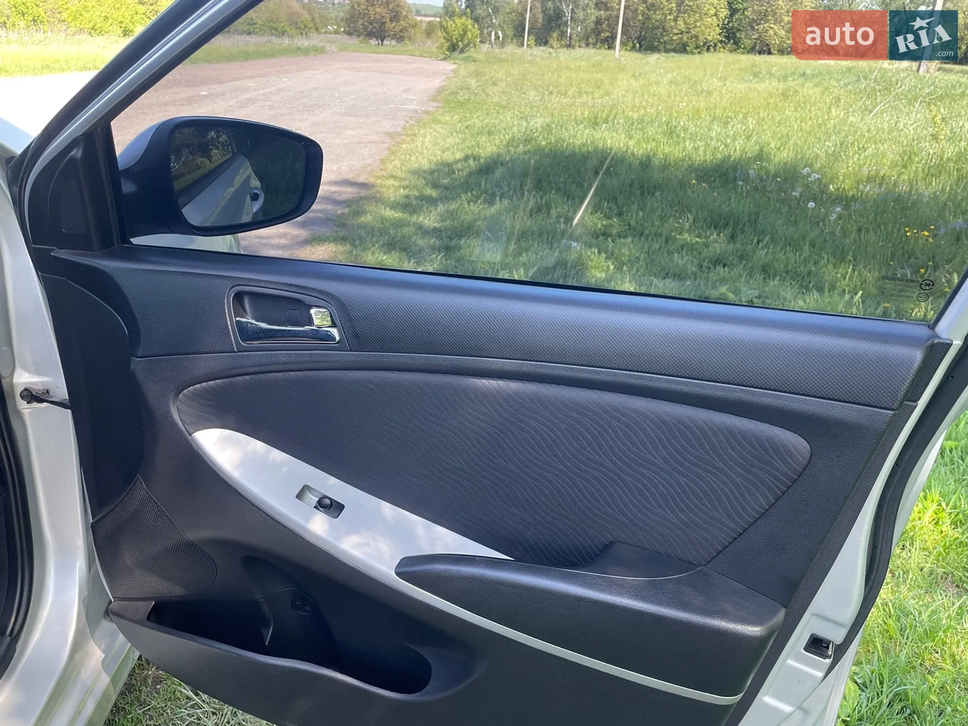 2011 Hyundai Accent - мініатюра 18