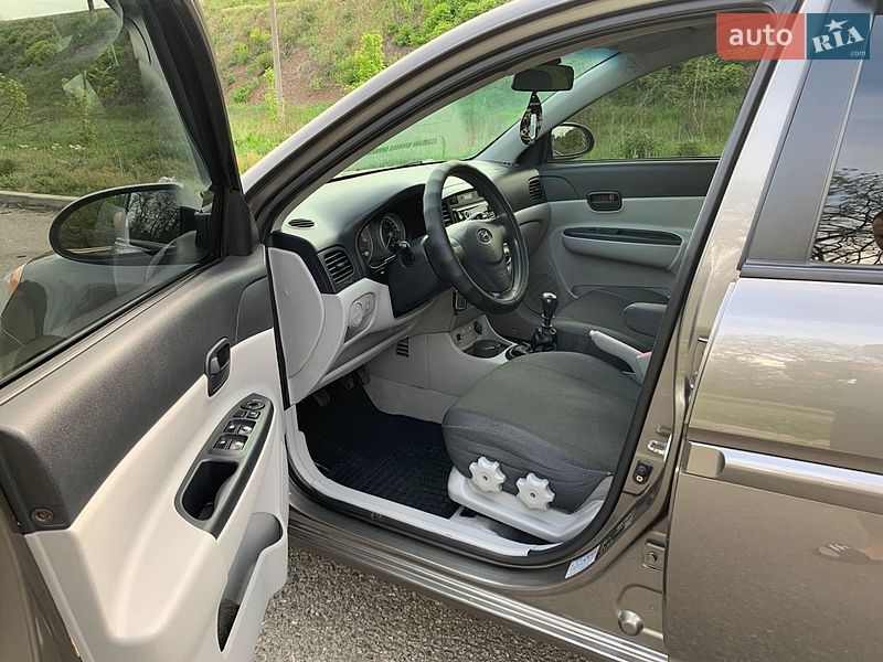 Седан Hyundai Accent 2008 в Тарановке