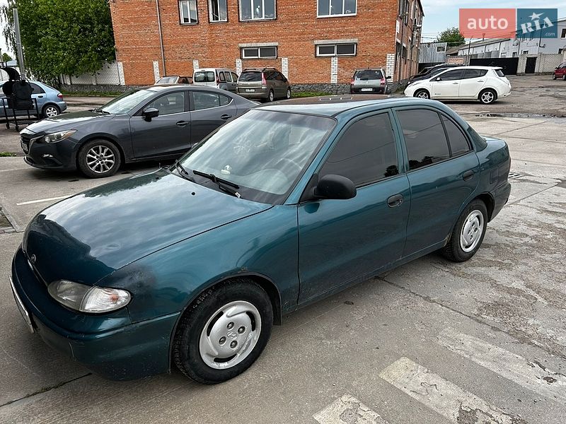 Седан Hyundai Accent 1995 в Бердичеве