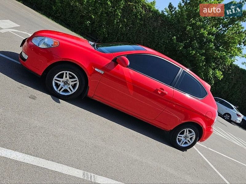 Хэтчбек Hyundai Accent 2008 в Киеве