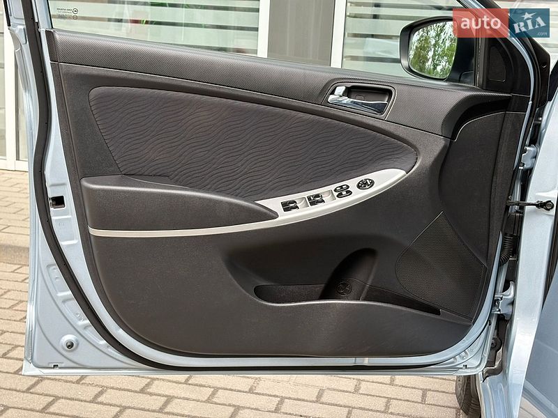 Седан Hyundai Accent 2011 в Житомире фото 37 Седан Hyundai Accent 2011 в Житомире