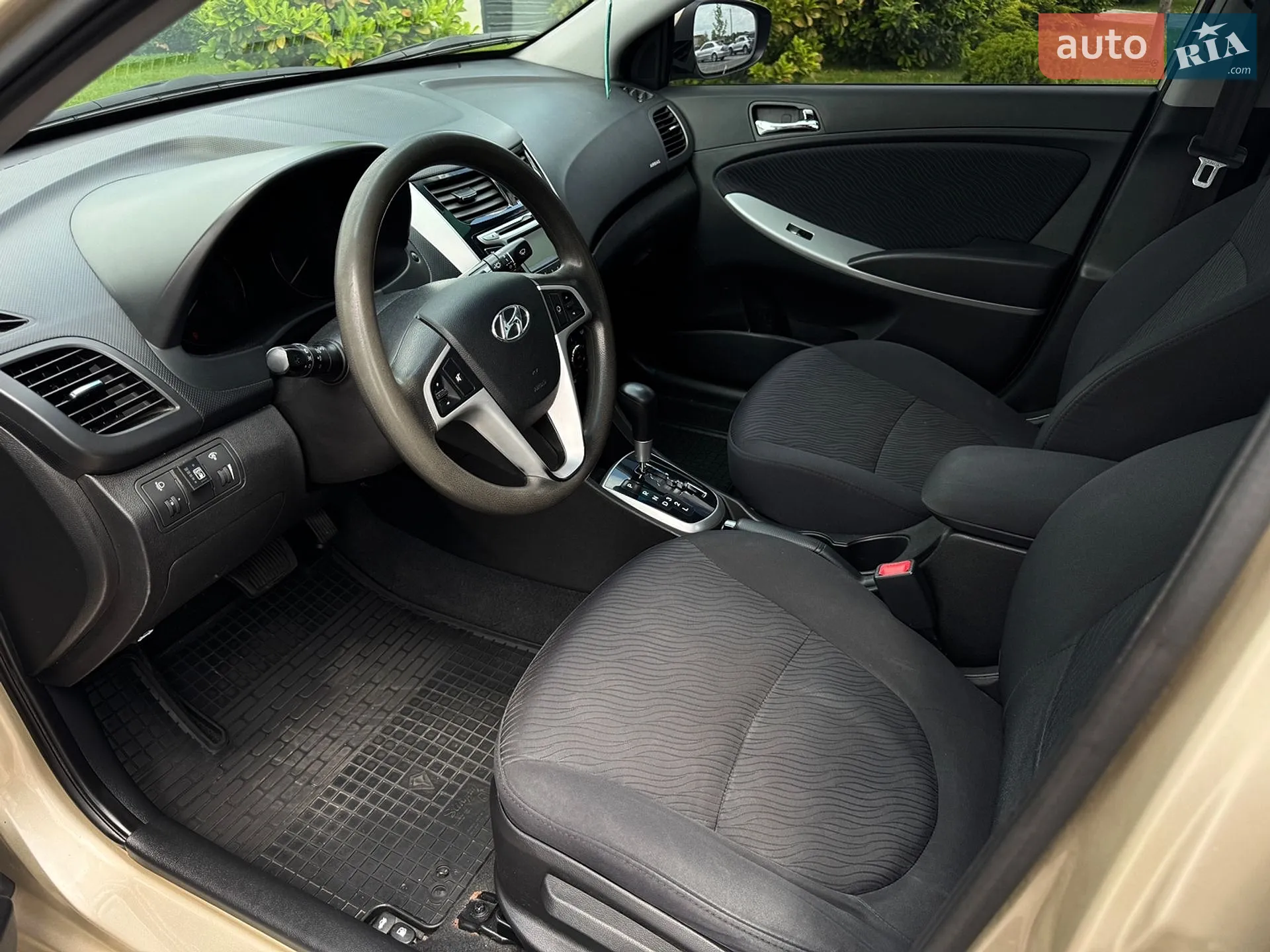 2012 Hyundai Accent - мініатюра 42