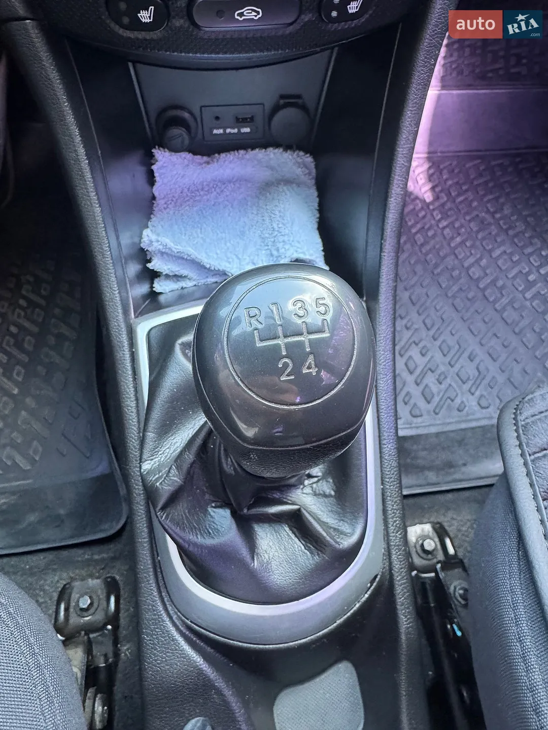 2012 Hyundai Accent - мініатюра 11