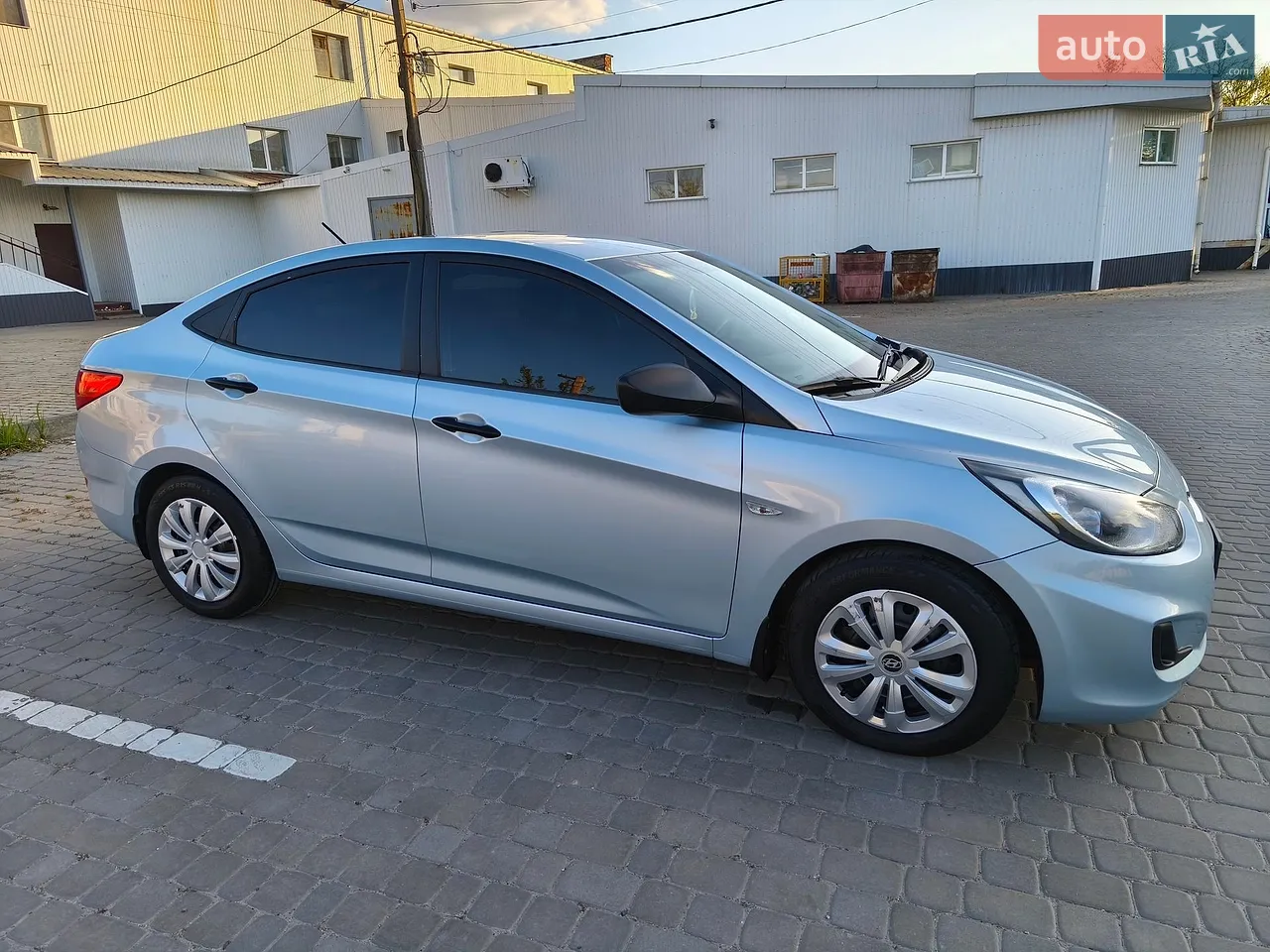2011 Hyundai Accent - мініатюра 8
