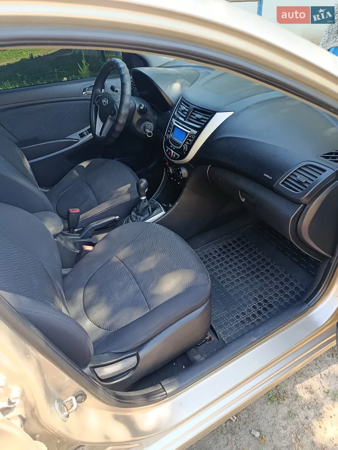 2011 Hyundai Accent - мініатюра 10