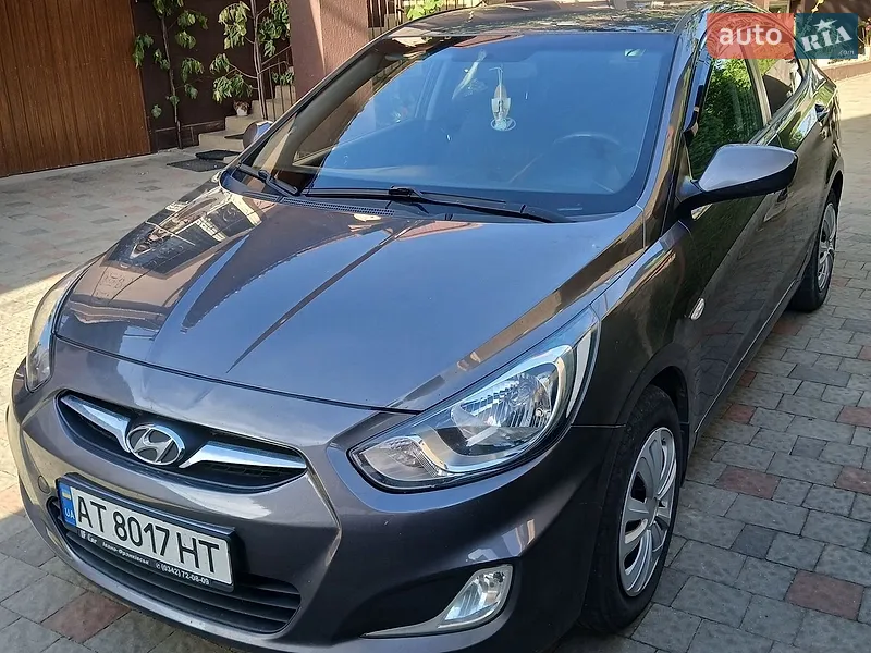 Hyundai Accent 2012