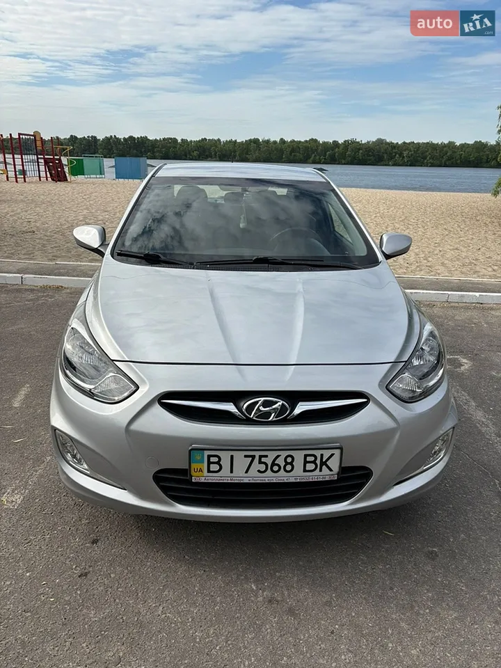 2011 Hyundai Accent - мініатюра 10