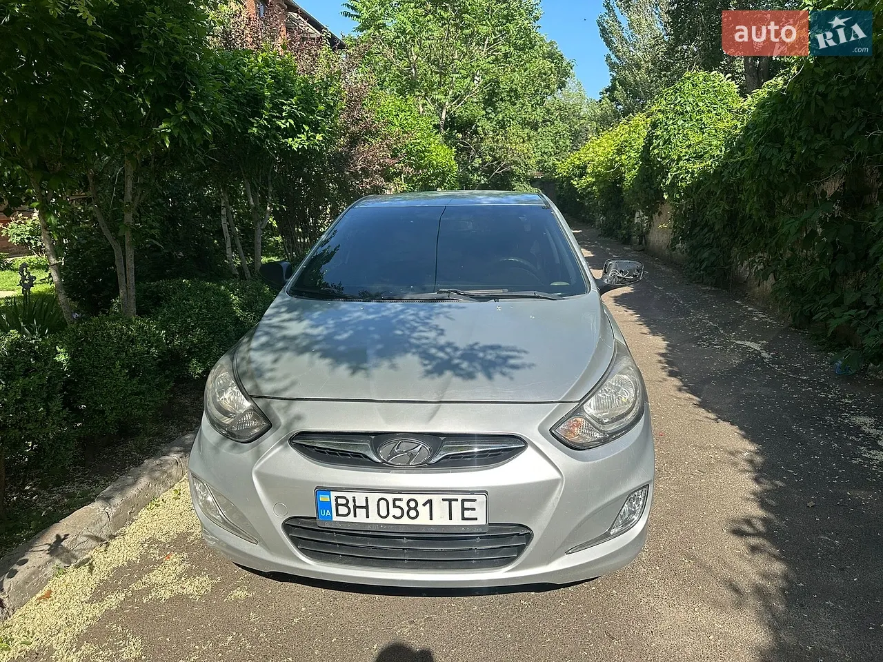 2010 Hyundai Accent - мініатюра 11
