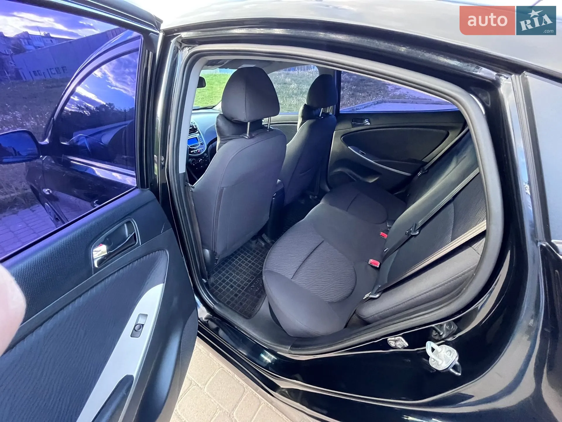 2011 Hyundai Accent - мініатюра 13