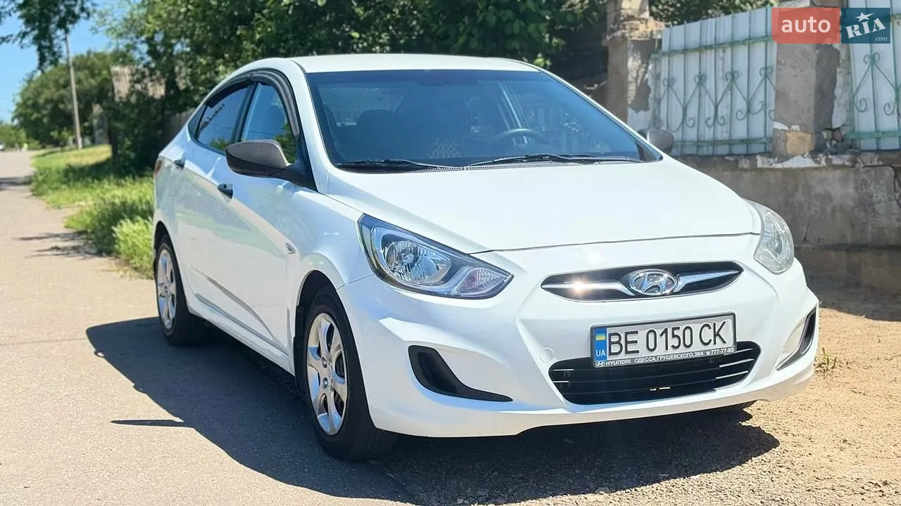 2012 Hyundai Accent - мініатюра 19