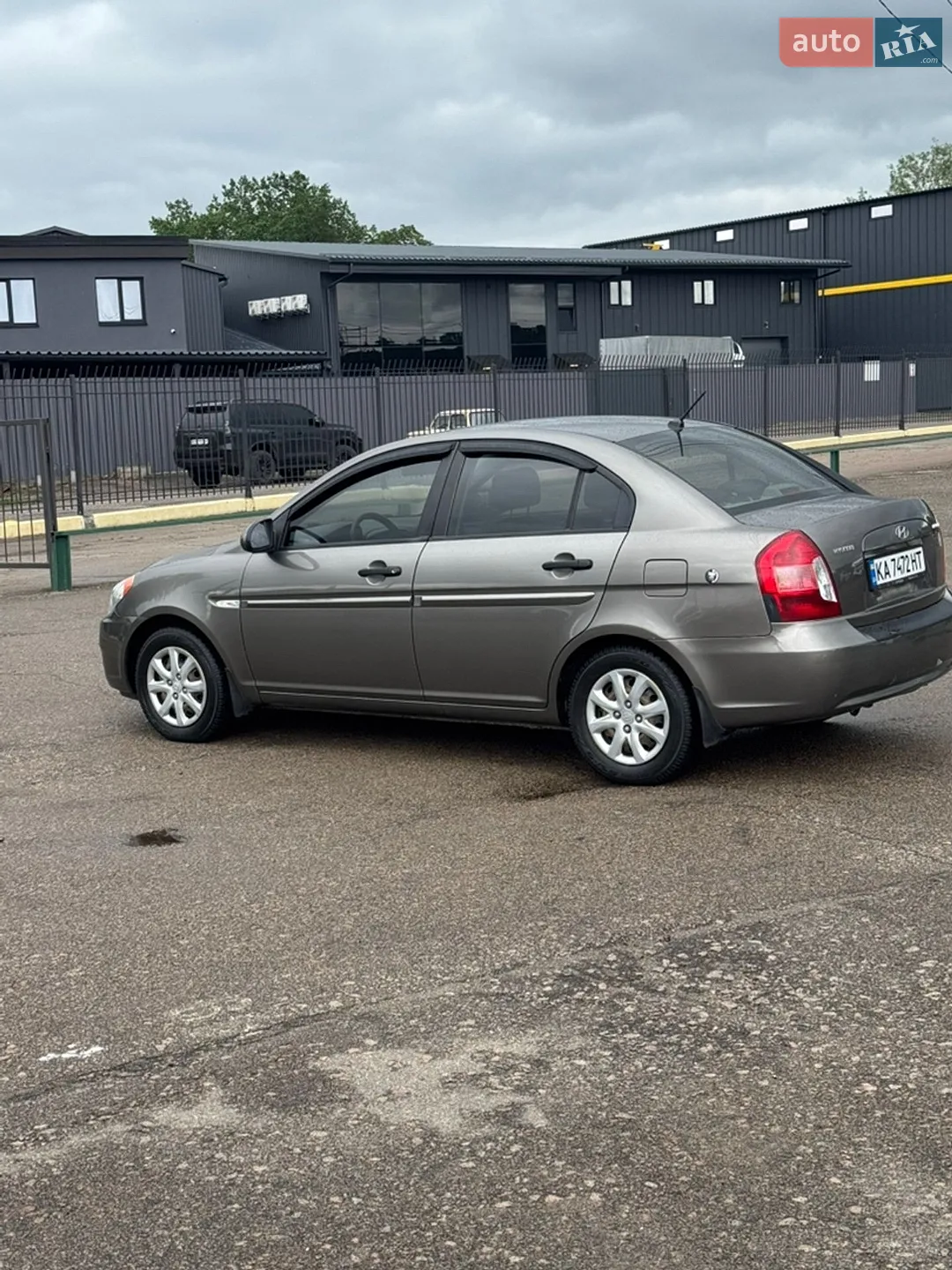 2010 Hyundai Accent - мініатюра 7