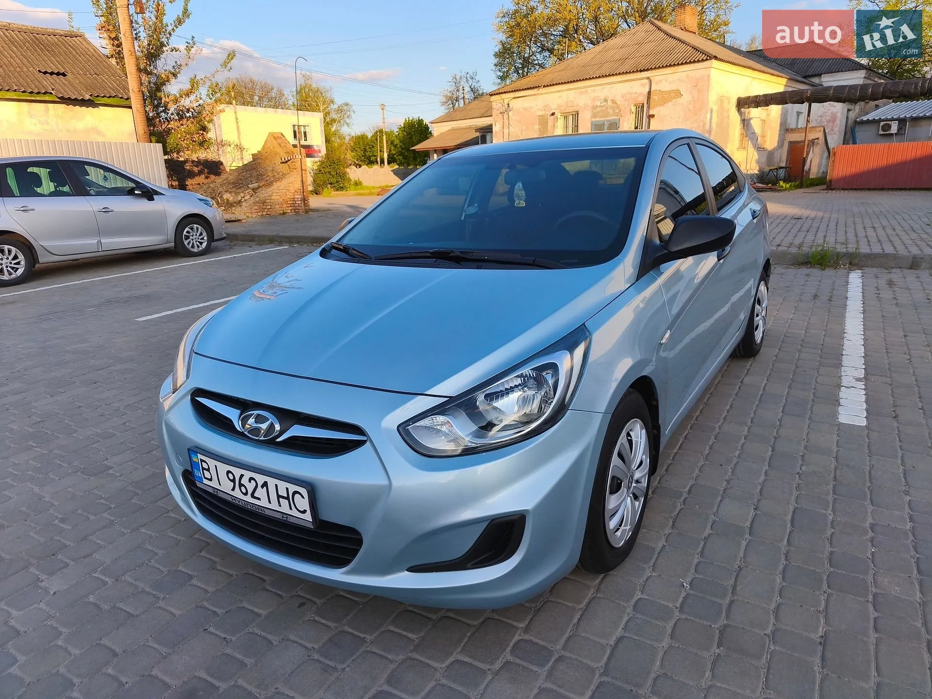 2011 Hyundai Accent - мініатюра 3