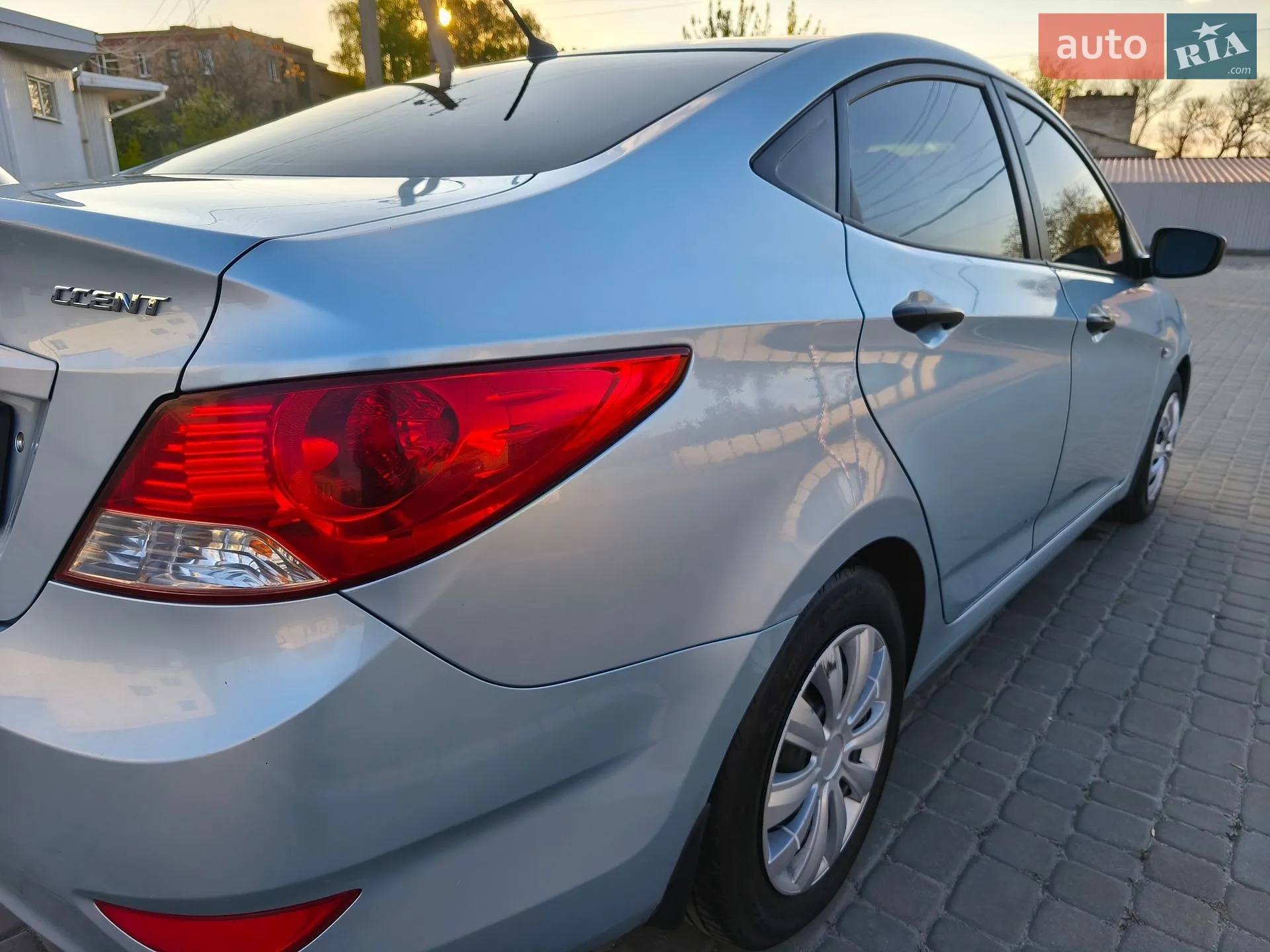 2011 Hyundai Accent - мініатюра 21