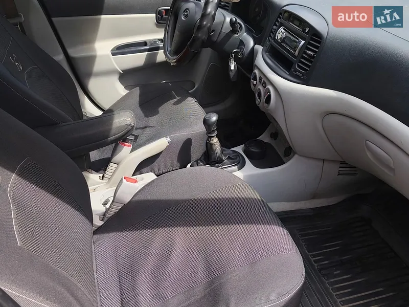 Hyundai Accent