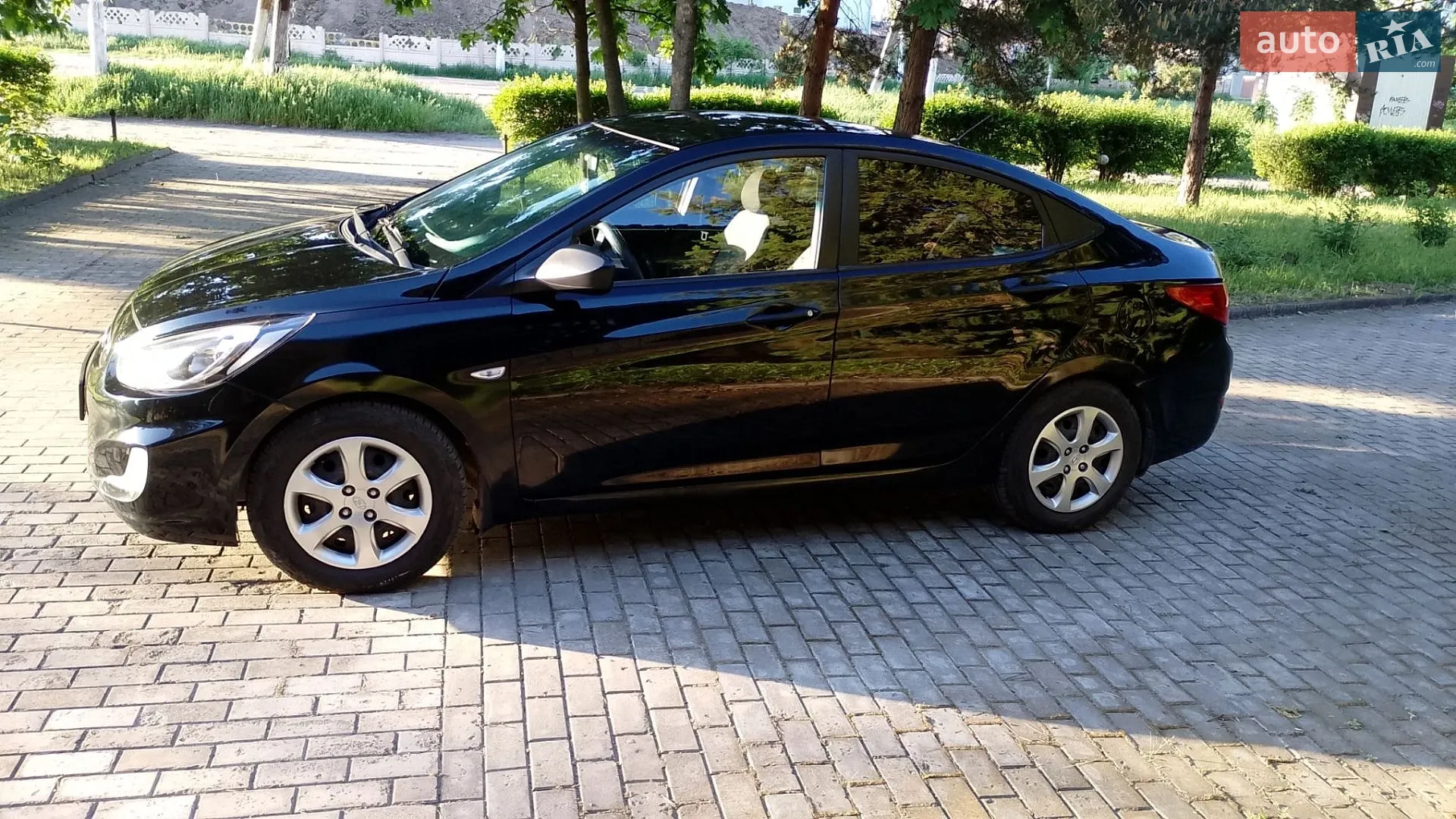 2011 Hyundai Accent - мініатюра 9